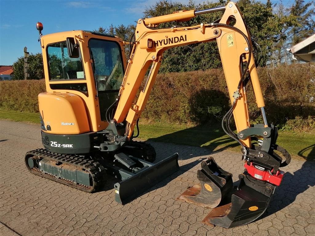 Bagger typu Hyundai R25Z-9AK, Gebrauchtmaschine v Sindal (Obrázek 1)