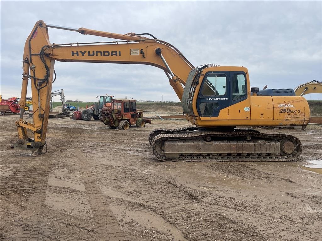 Bagger typu Hyundai ROBEX 250 LC-3, Gebrauchtmaschine v Roslev (Obrázek 2)