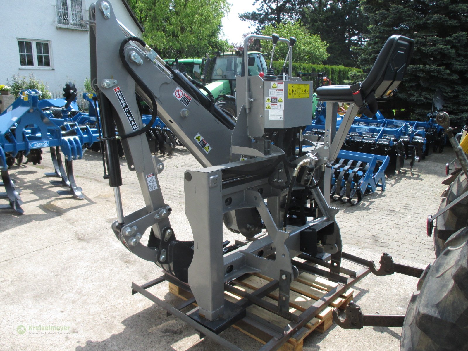 Bagger of the type Jansen BHSM-225 Heckbagger Anbaubagger (kostenlose Lieferung auf Wunsch), Neumaschine in Feuchtwangen (Picture 1)