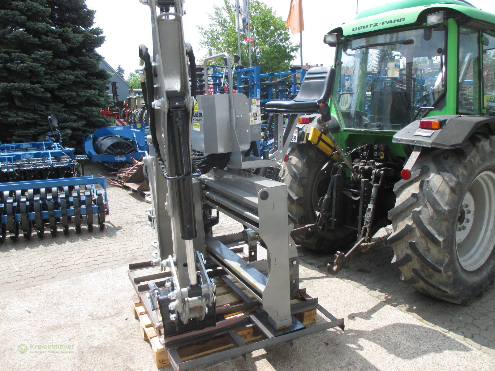 Bagger des Typs Jansen BHSM-225 Heckbagger Anbaubagger (kostenlose Lieferung auf Wunsch), Neumaschine in Feuchtwangen (Bild 3)