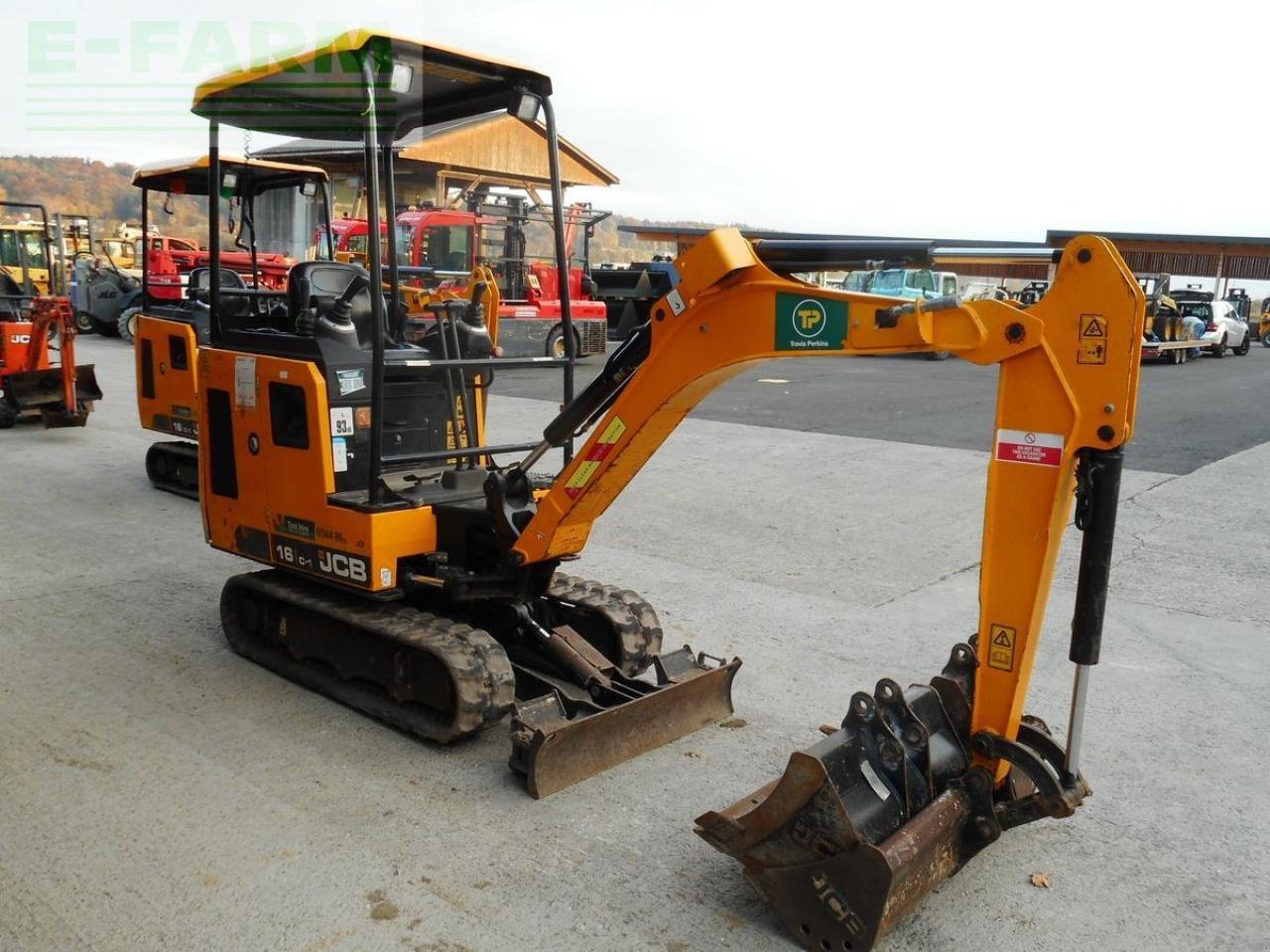 Bagger du type JCB 16c-1 ( 1.639kg ) verstellfahrwerk + 3 löffel, Gebrauchtmaschine en ST. NIKOLAI/DR. (Photo 5)