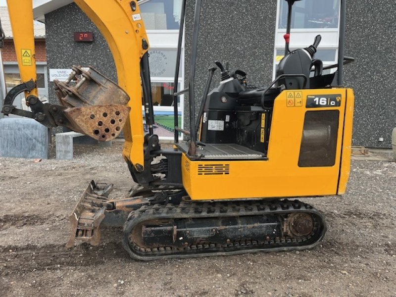 Bagger del tipo JCB 16C-1 MED SKOVLSÆT, Gebrauchtmaschine In Dronninglund (Immagine 4)