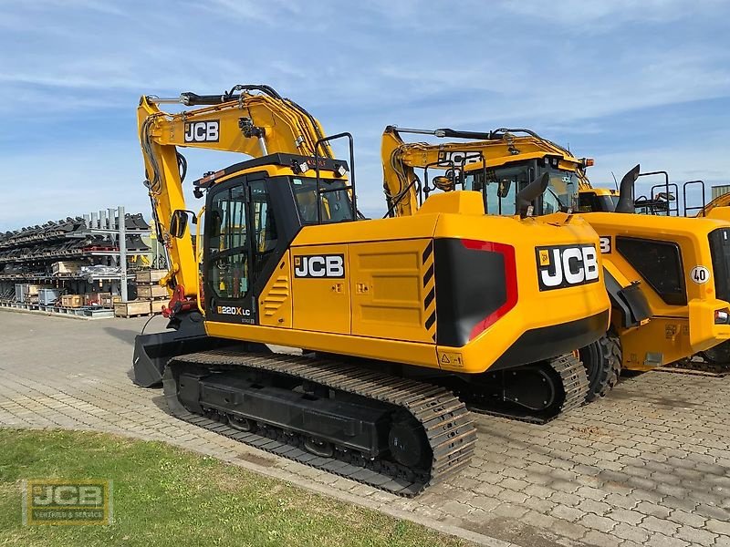 Bagger des Typs JCB 220X (mit WOLFF Abbruchgitter), Gebrauchtmaschine in Frechen (Bild 2)