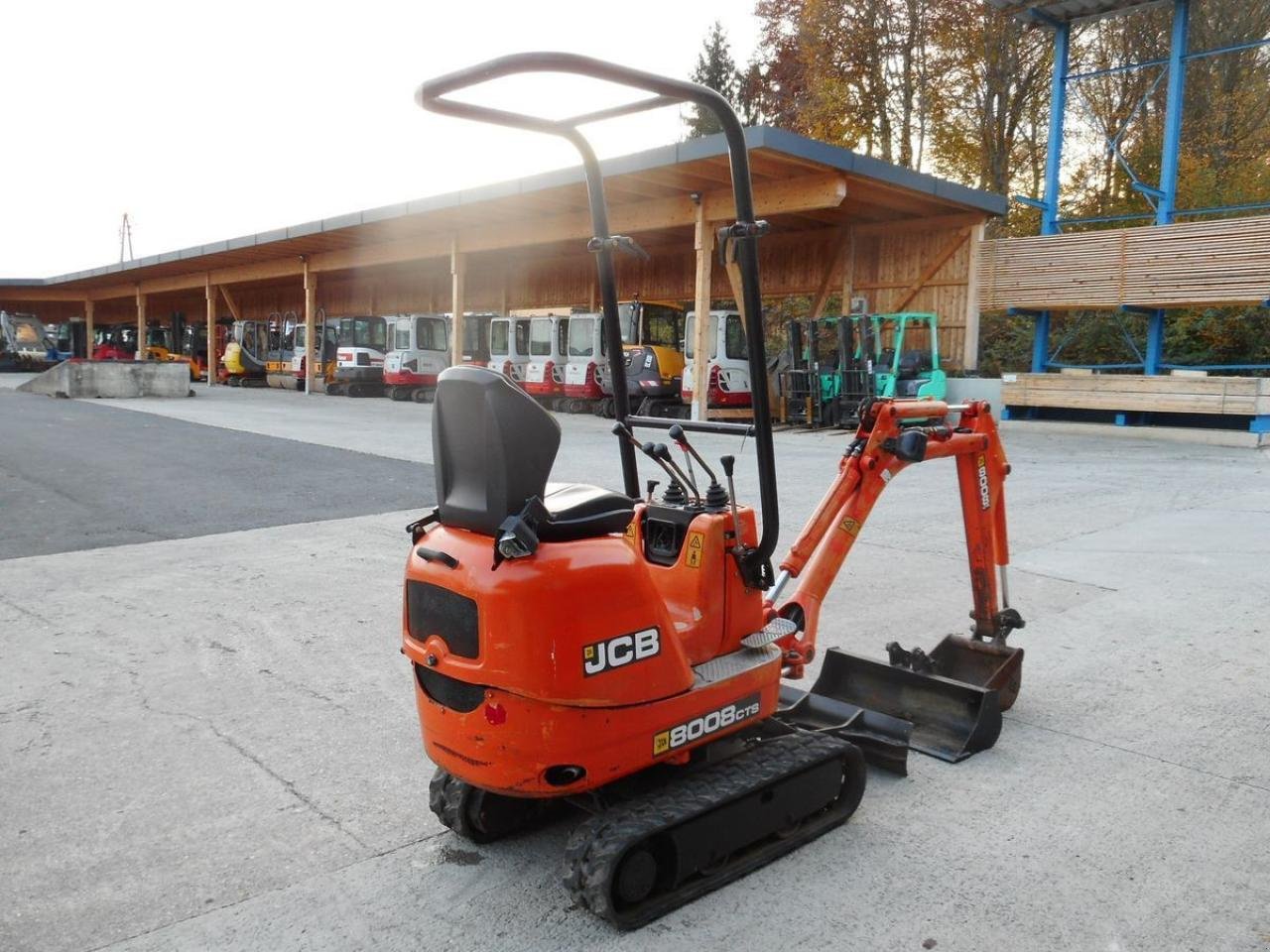 Bagger typu JCB 8008 cts mit verstellfahrwerk!, Gebrauchtmaschine v ST. NIKOLAI/DR. (Obrázek 4)