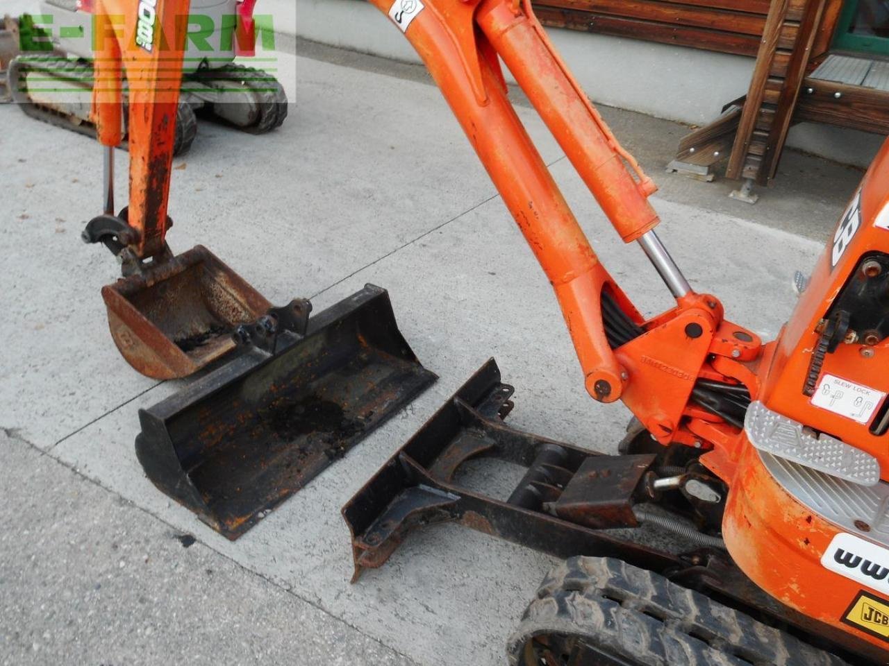 Bagger typu JCB 8008 cts mit verstellfahrwerk!, Gebrauchtmaschine v ST. NIKOLAI/DR. (Obrázek 12)