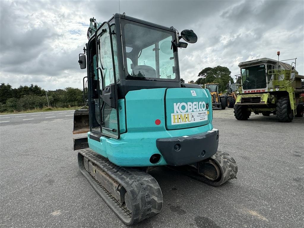 Bagger typu Kobelco SK55 KUN 1900 TIMER OG MED SKOVLE!, Gebrauchtmaschine w Nørager (Zdjęcie 5)