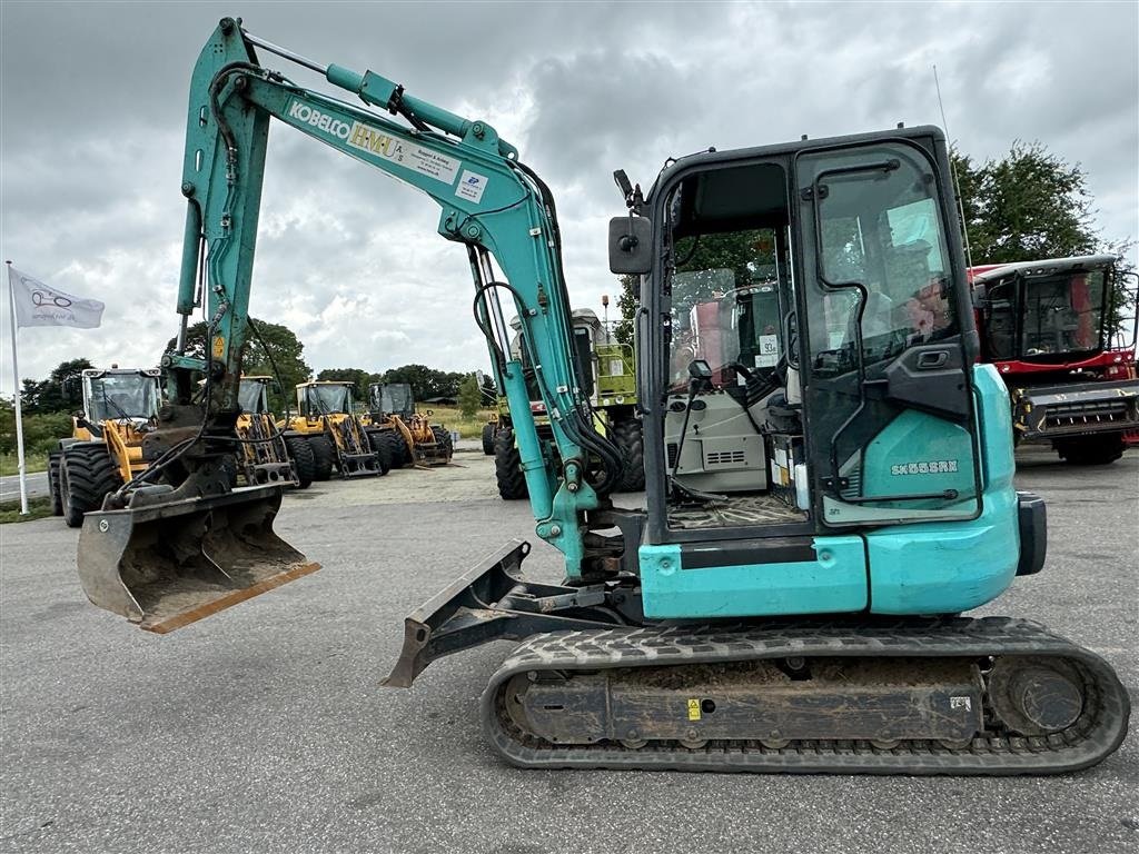 Bagger des Typs Kobelco SK55 KUN 1900 TIMER OG MED SKOVLE!, Gebrauchtmaschine in Nørager (Bild 3)