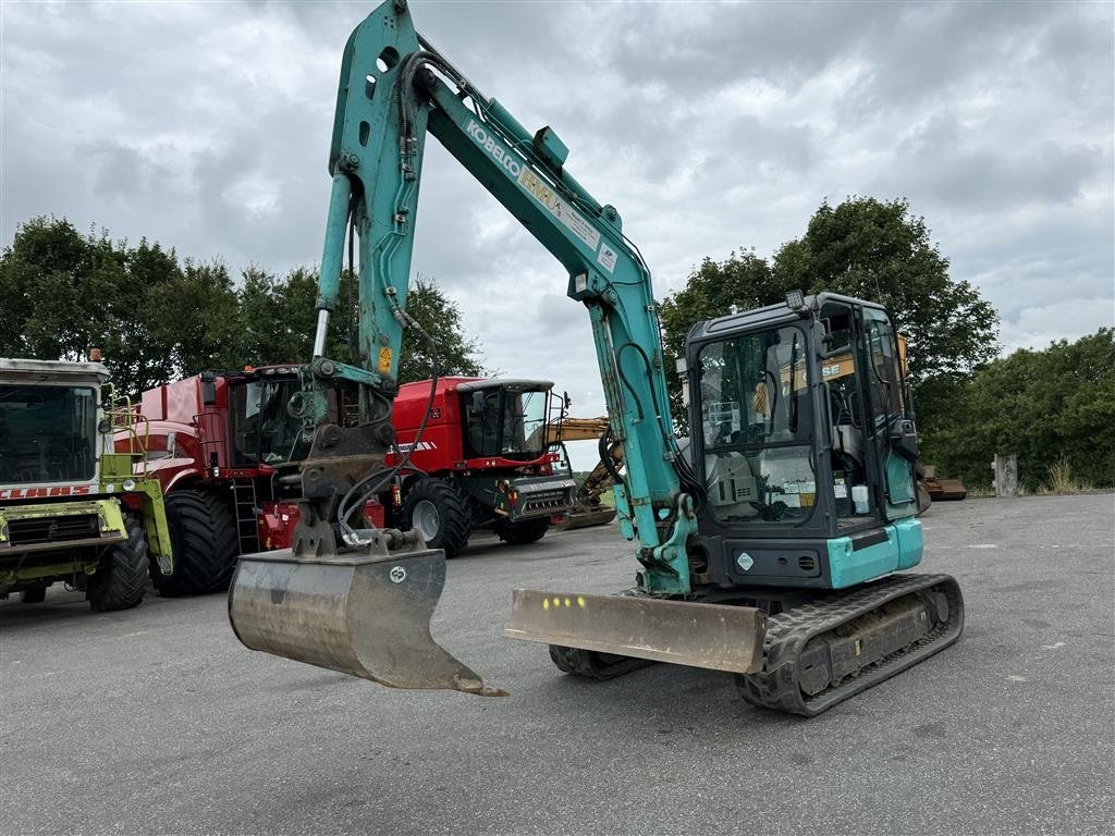 Bagger typu Kobelco SK55 KUN 1900 TIMER OG MED SKOVLE!, Gebrauchtmaschine w Nørager (Zdjęcie 1)