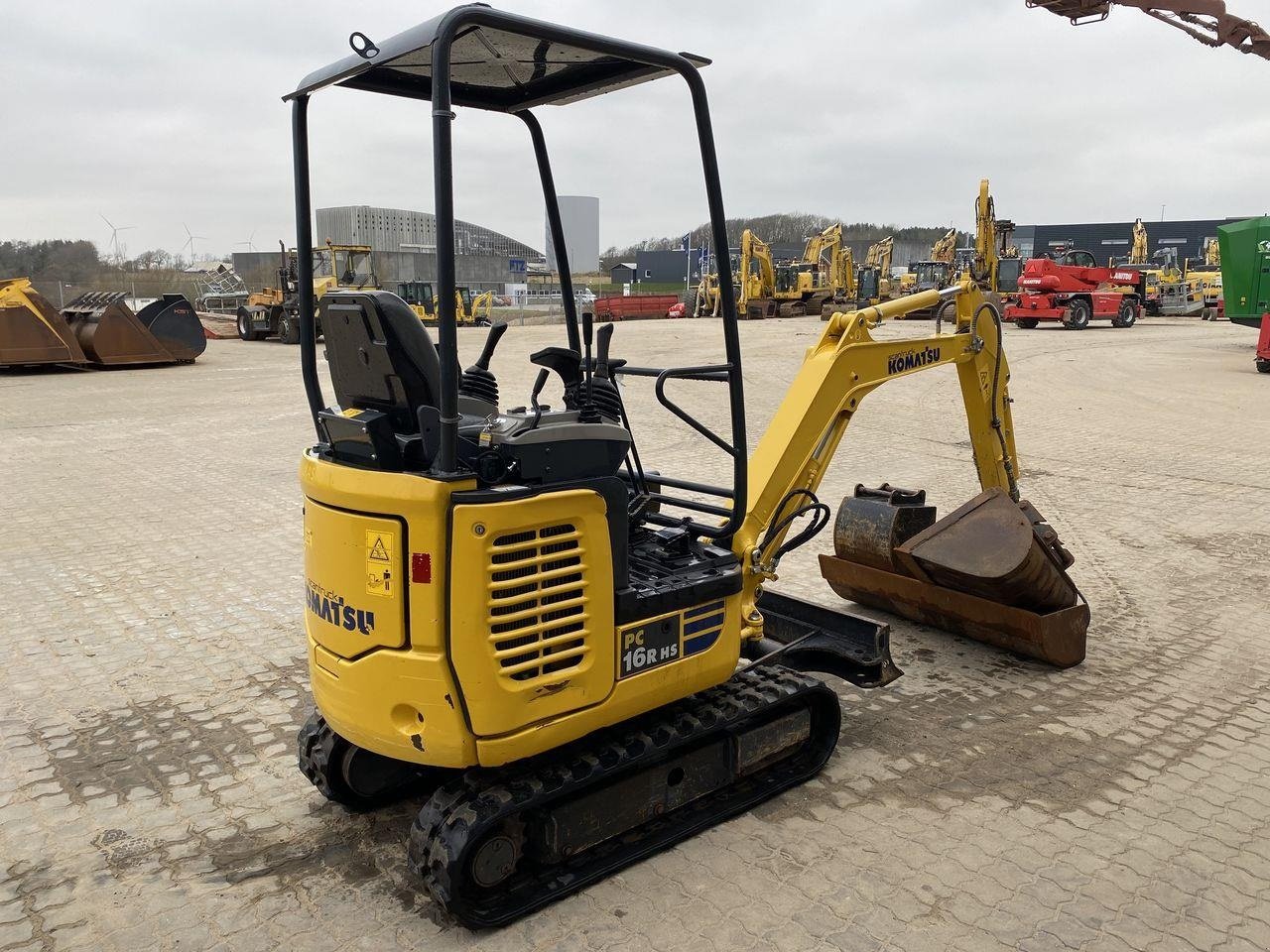 Bagger des Typs Komatsu PC16R-3HS CANOPY, Gebrauchtmaschine in Skive (Bild 4)