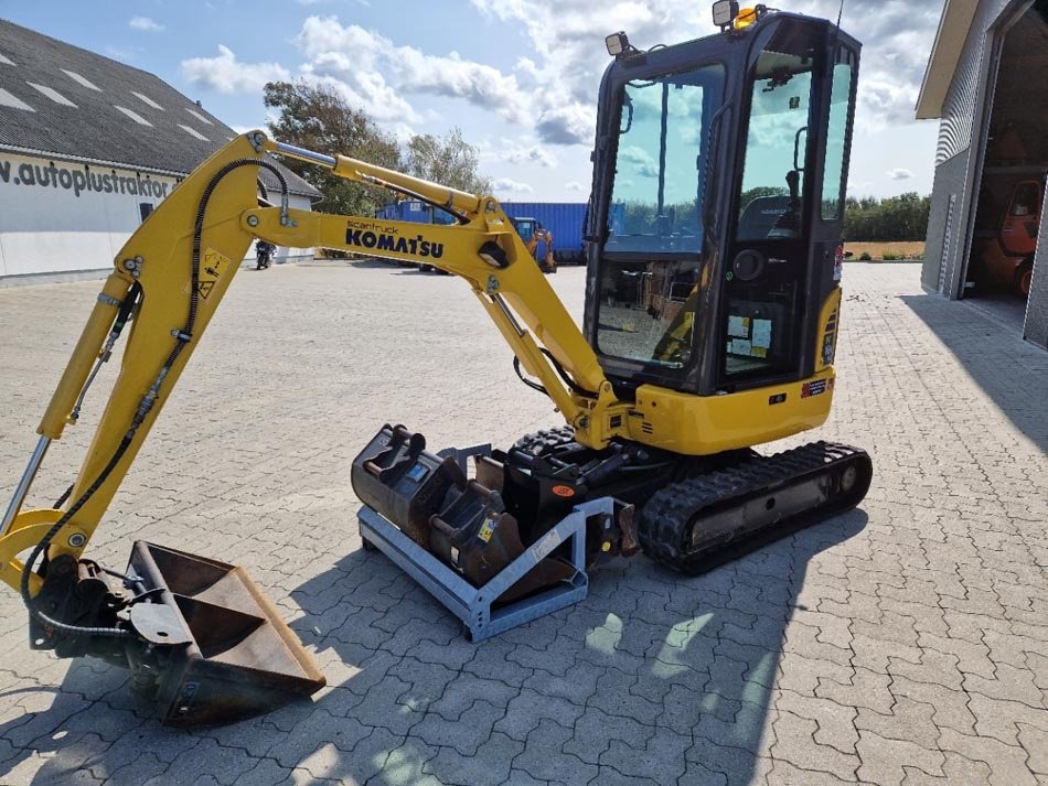 Bagger des Typs Komatsu PC16R-3HS Danmarks flotteste, Gebrauchtmaschine in Vrå (Bild 7)