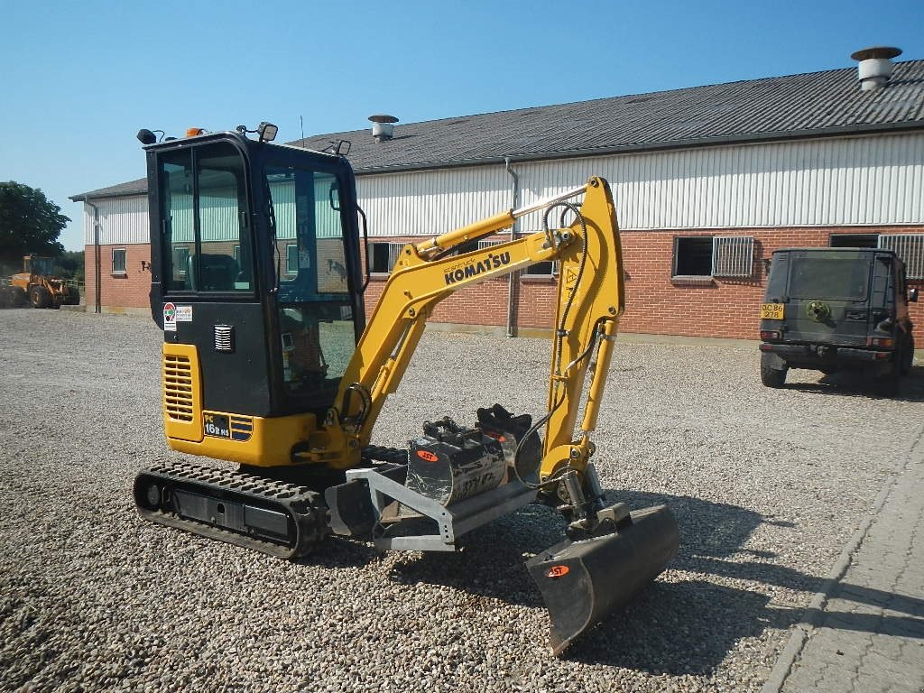 Bagger du type Komatsu PC16R-3HS Demo, Gebrauchtmaschine en Aabenraa (Photo 5)