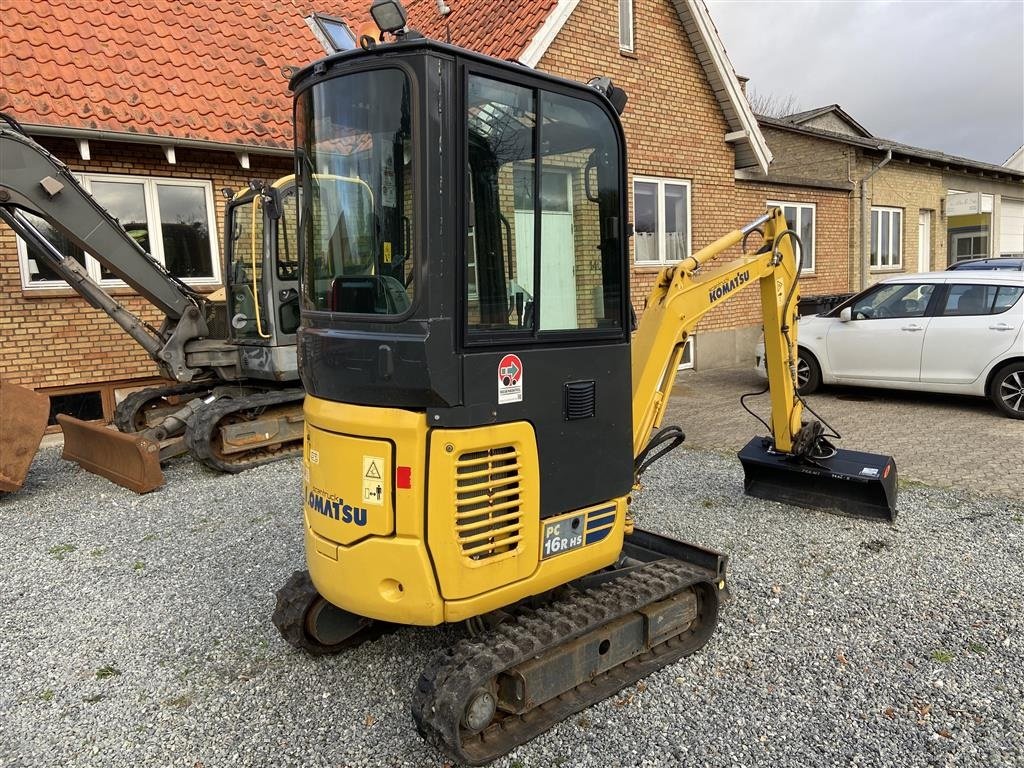 Bagger van het type Komatsu PC16R-3HS, Gebrauchtmaschine in Nyborg (Foto 2)