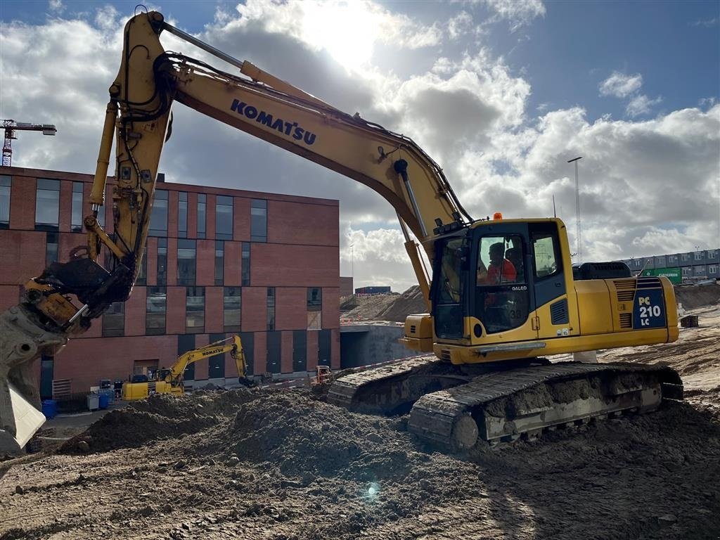 Bagger tip Komatsu PC210LC-8, Gebrauchtmaschine in Løgstør (Poză 5)