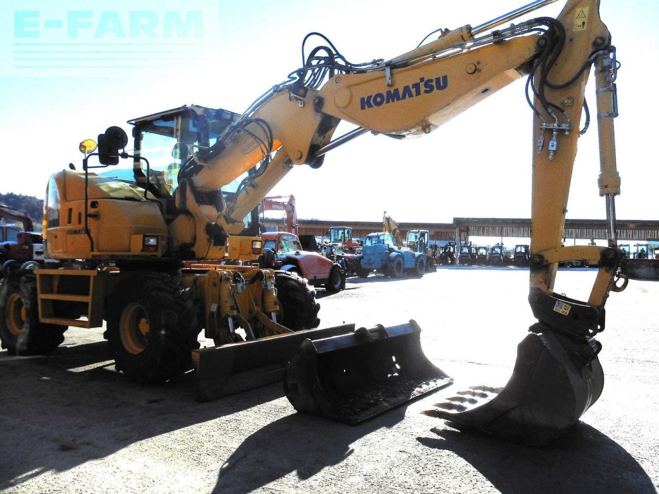 Bagger typu Komatsu pw 118wr-8 va ( 13,5t ) mit schild und pratzen, Gebrauchtmaschine v ST. NIKOLAI/DR. (Obrázek 5)