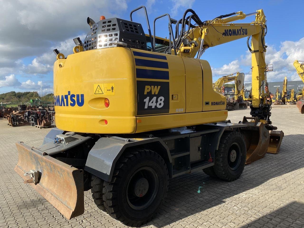 Bagger типа Komatsu PW148-11, Gebrauchtmaschine в Skive (Фотография 4)