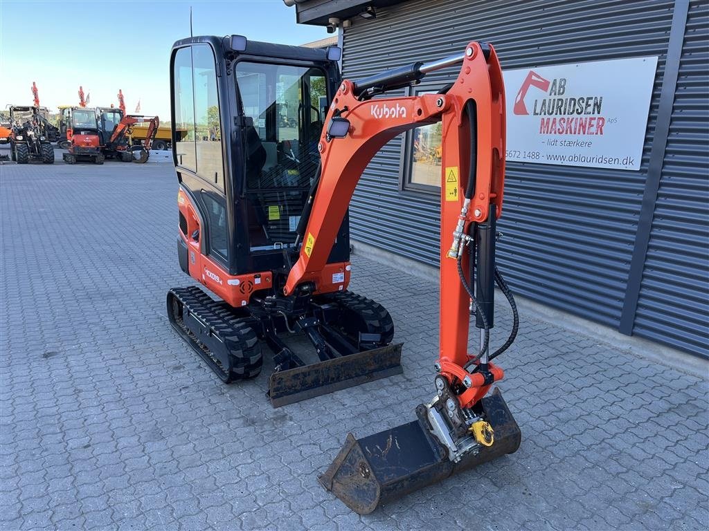 Bagger типа Kubota KX019-4 kompakt tilt med hydraulisk s30 skifte Kun kørt 148timer, Gebrauchtmaschine в Rønnede (Фотография 2)