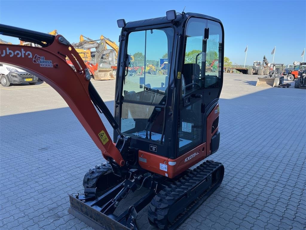 Bagger typu Kubota KX019-4 kompakt tilt med hydraulisk s30 skifte Kun kørt 148timer, Gebrauchtmaschine w Rønnede (Zdjęcie 7)