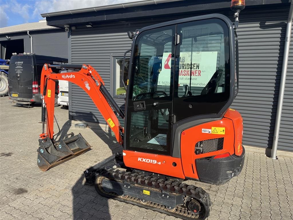 Bagger des Typs Kubota KX019-4 Tiltman og 3 skovle SOM NY, Gebrauchtmaschine in Rønnede (Bild 1)