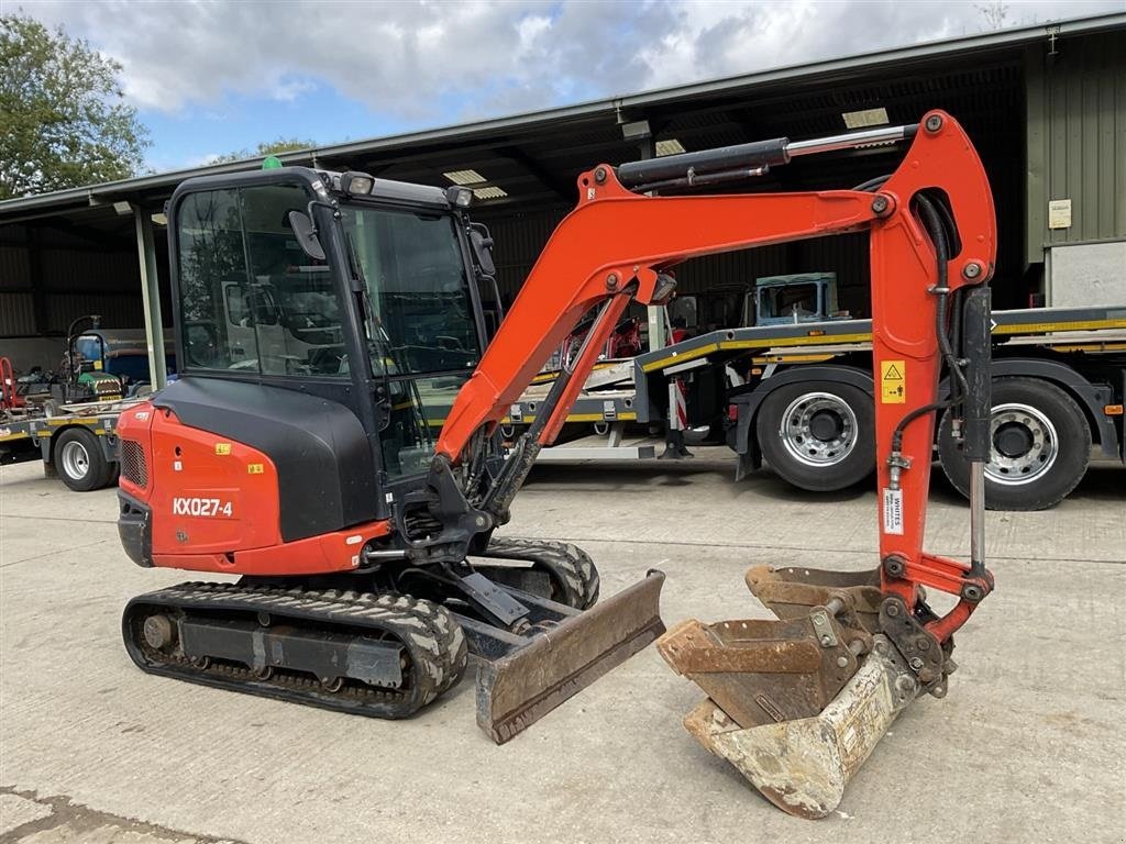 Bagger a típus Kubota kx027-4 3 skovle. Ring til Ulrik på 40255544. Jeg snakker Jysk, tysk og engelsk., Gebrauchtmaschine ekkor: Kolding (Kép 4)