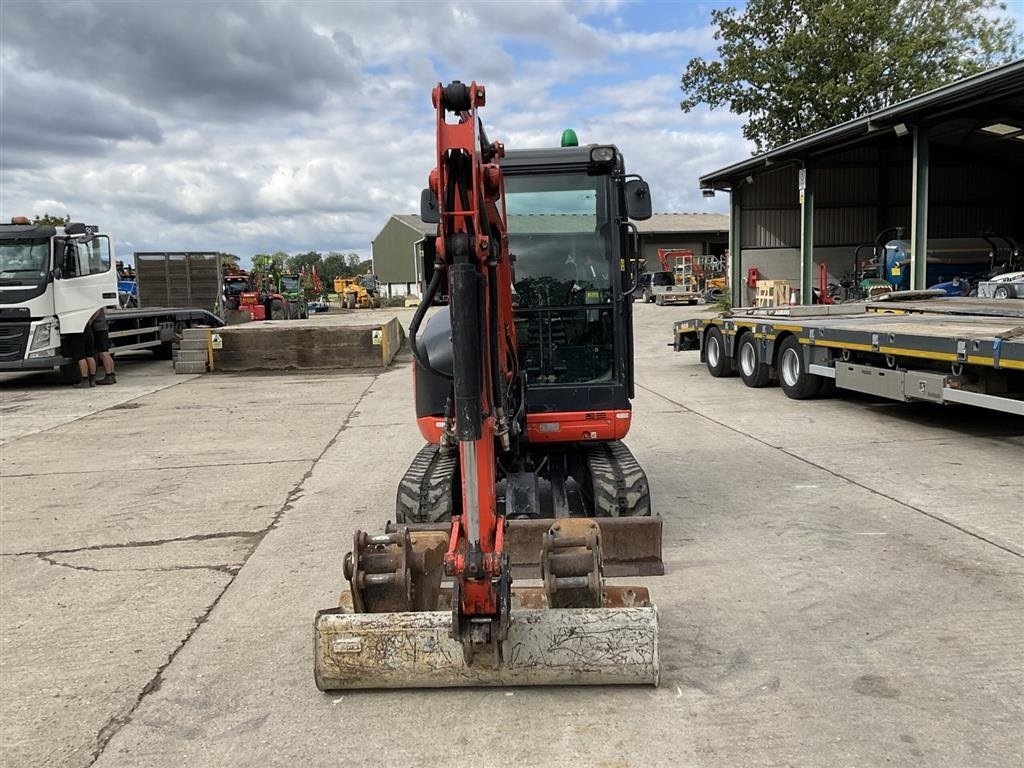 Bagger Türe ait Kubota kx027-4 3 skovle. Ring til Ulrik på 40255544. Jeg snakker Jysk, tysk og engelsk., Gebrauchtmaschine içinde Kolding (resim 5)