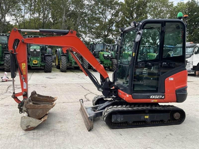 Bagger typu Kubota kx027-4 3 skovle. Ring til Ulrik på 40255544. Jeg snakker Jysk, tysk og engelsk., Gebrauchtmaschine v Kolding