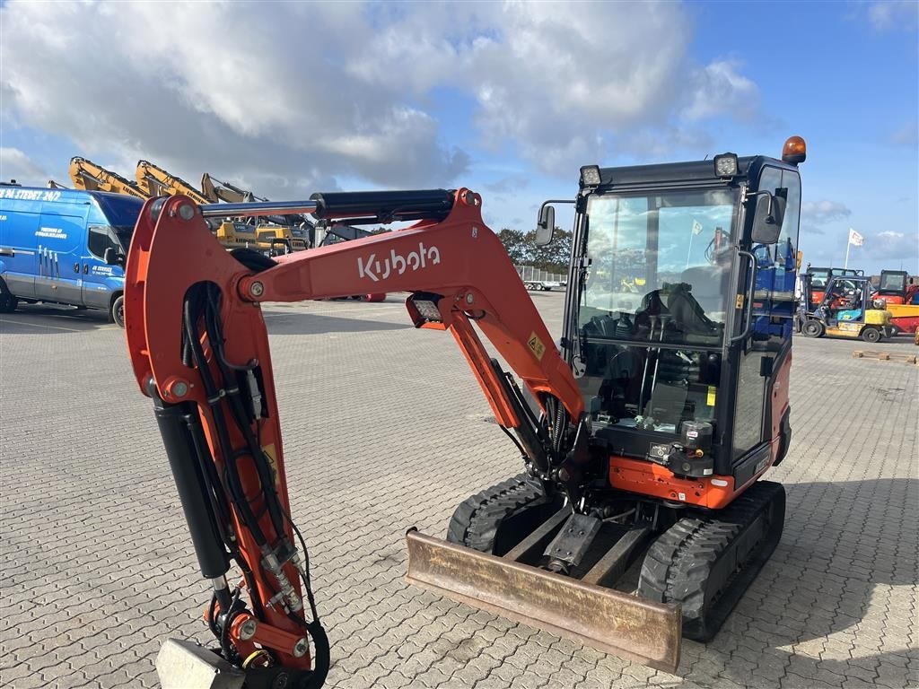 Bagger des Typs Kubota kx027-4 Rotortilt + Centralsmørring, Gebrauchtmaschine in Rønnede (Bild 6)