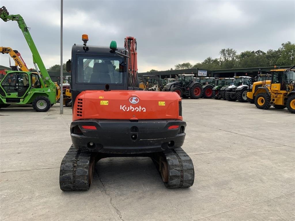 Bagger типа Kubota KX080-4 KX080-4 Alfa. 3 skovle. Hurtig skift. Aircondition. ring til Ulrik på 40255544. Jeg snakker Jysk, tysk og engelsk., Gebrauchtmaschine в Kolding (Фотография 2)