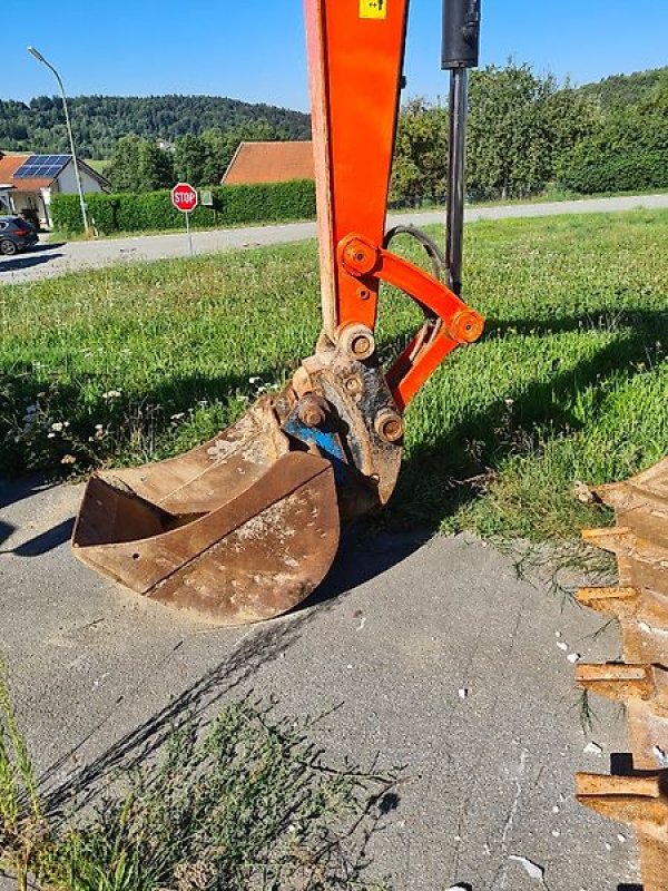 Bagger des Typs Kubota KX080-4  mit Gummiketten, Gebrauchtmaschine in Fürstenstein (Bild 12)