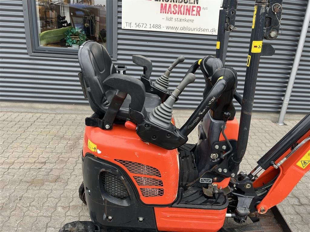 Bagger van het type Kubota U10-3 SL med Tiltman og 2 skovle, Gebrauchtmaschine in Rønnede (Foto 4)