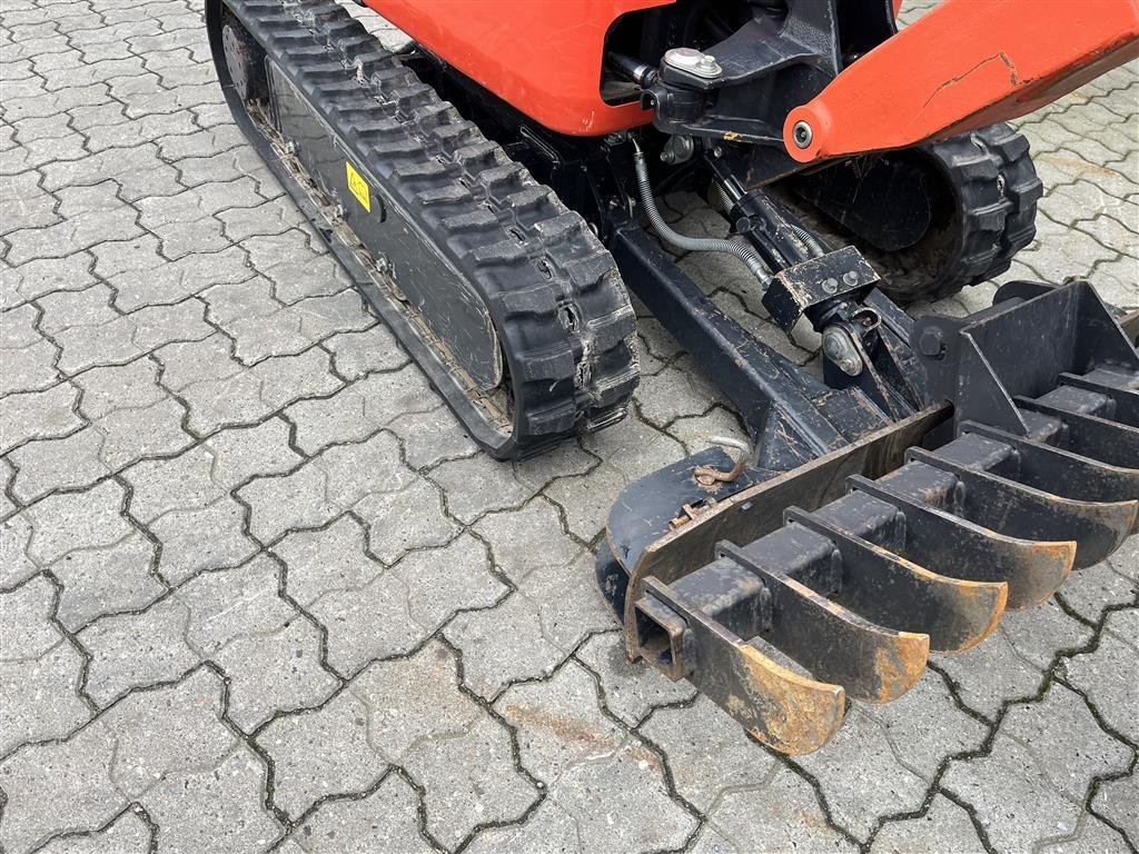 Bagger типа Kubota U10-5 Compacttilt og fuld skovlpakke står flot., Gebrauchtmaschine в Rønnede (Фотография 4)