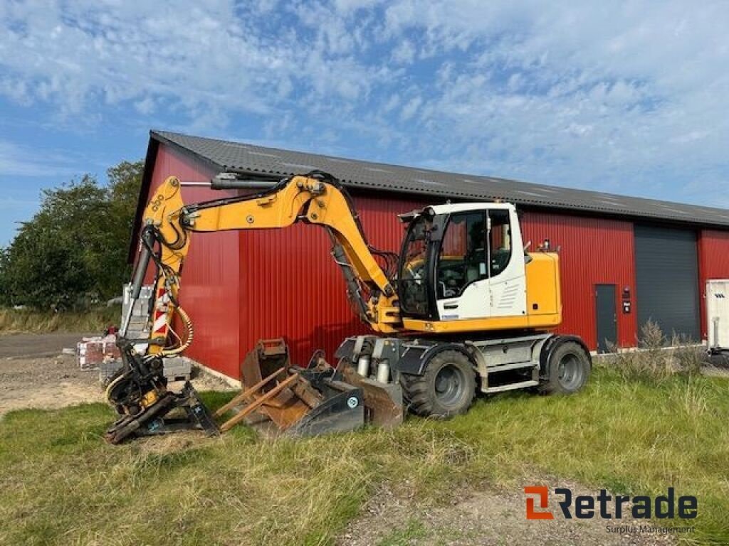 Bagger des Typs Liebherr 910 Compact, Gebrauchtmaschine in Rødovre (Bild 1)