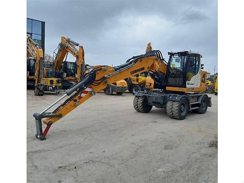 Bagger del tipo Liebherr A914 Compact, Gebrauchtmaschine en Kaunas (Imagen 1)