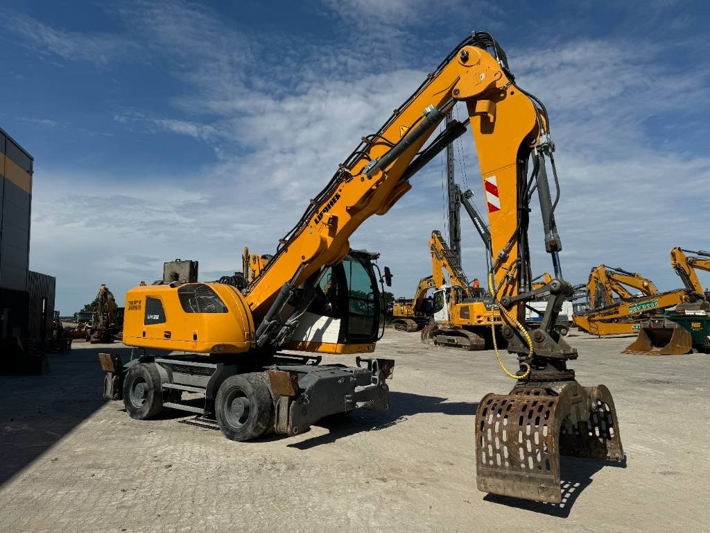 Bagger a típus Liebherr LH 22 M, Gebrauchtmaschine ekkor: Vojens (Kép 3)