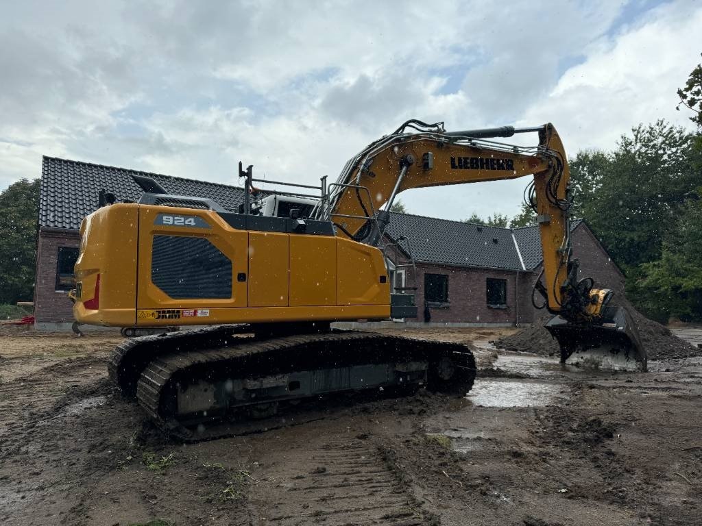 Bagger tip Liebherr R 924, Gebrauchtmaschine in Vojens (Poză 4)