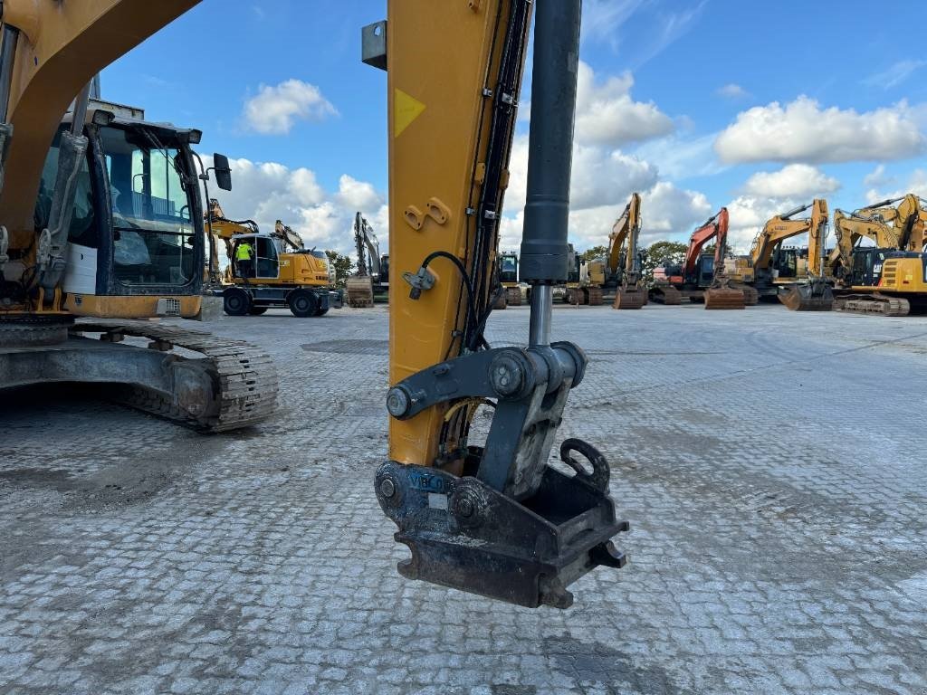 Bagger des Typs Liebherr R 926 LC, Gebrauchtmaschine in Vojens (Bild 8)