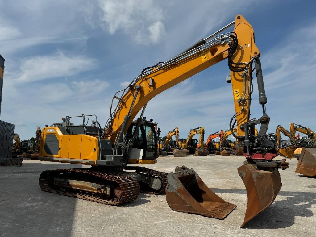 Bagger a típus Liebherr R926, Gebrauchtmaschine ekkor: Vojens (Kép 3)