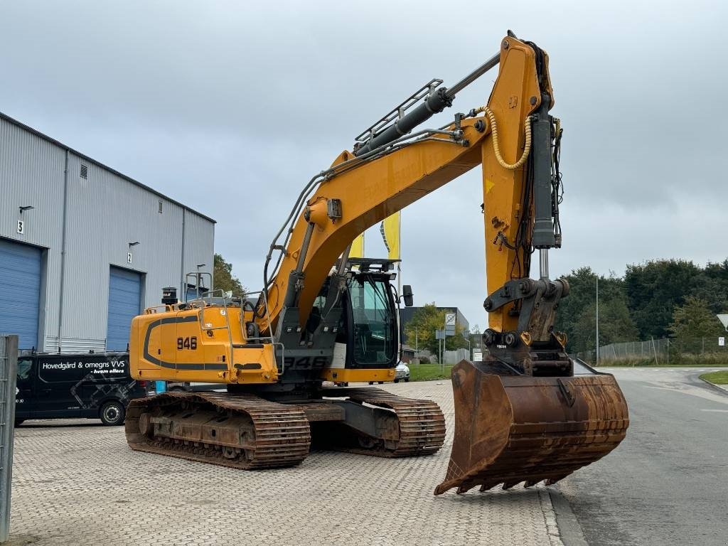 Bagger du type Liebherr R946, Gebrauchtmaschine en Vojens (Photo 3)