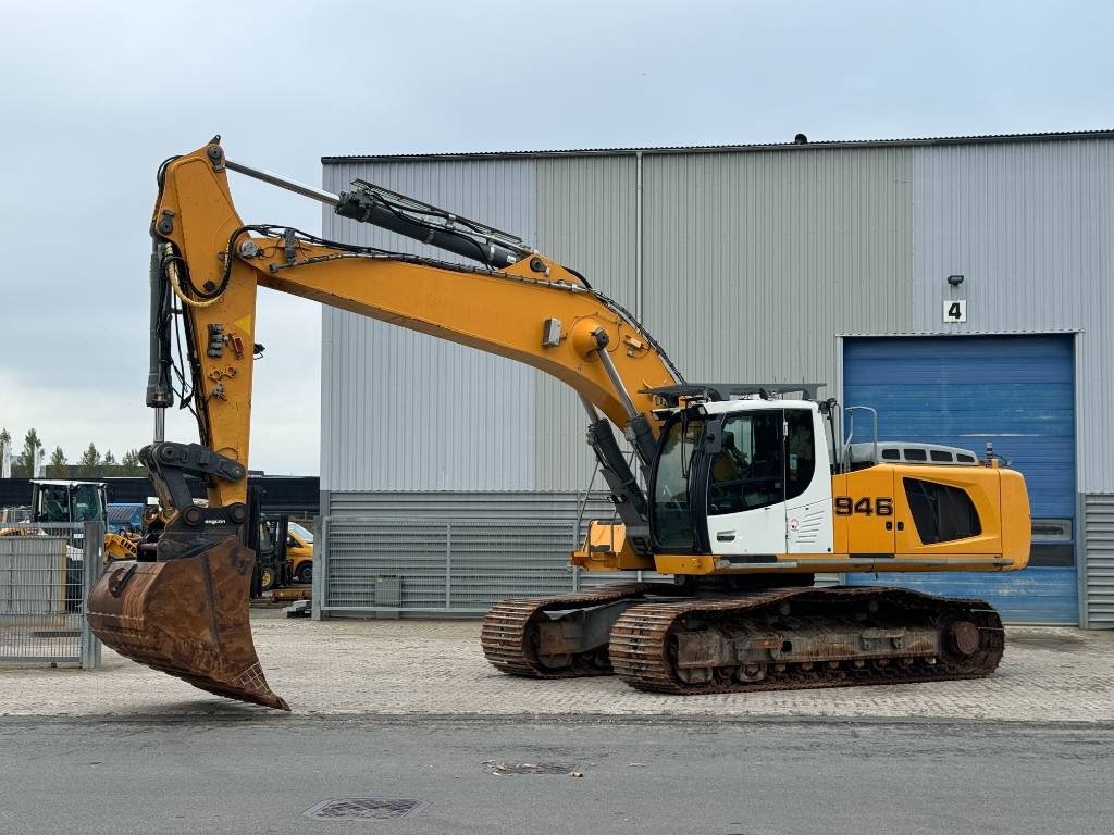 Bagger del tipo Liebherr R946, Gebrauchtmaschine en Vojens (Imagen 2)