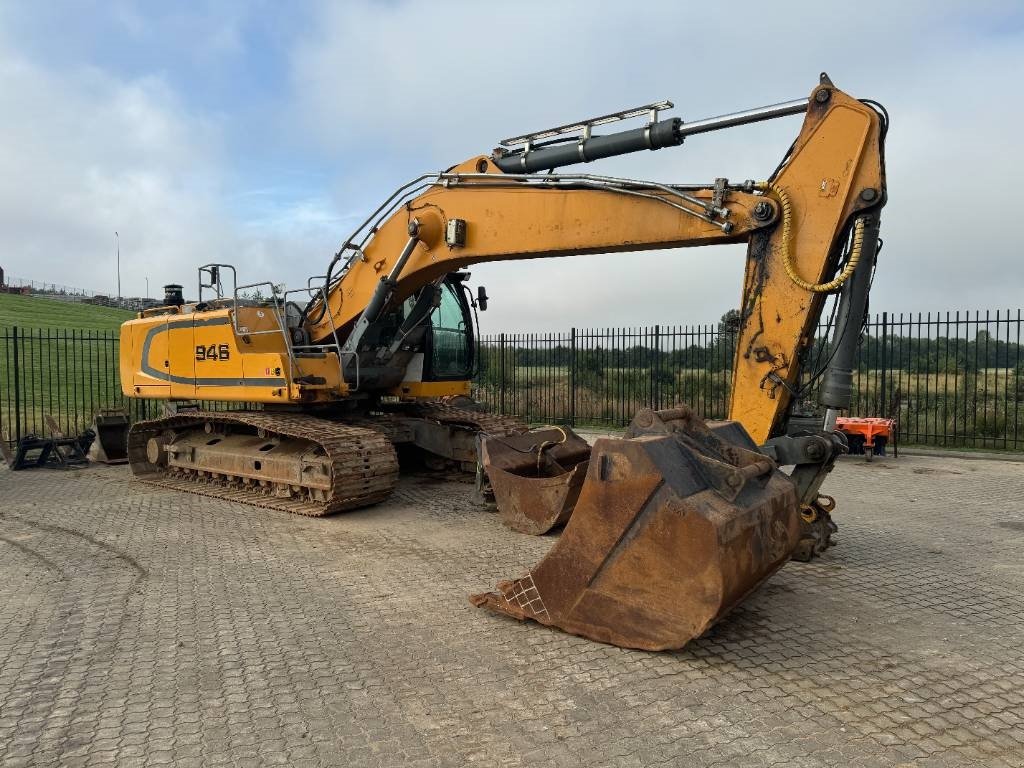 Bagger a típus Liebherr R946, Gebrauchtmaschine ekkor: Vojens (Kép 4)