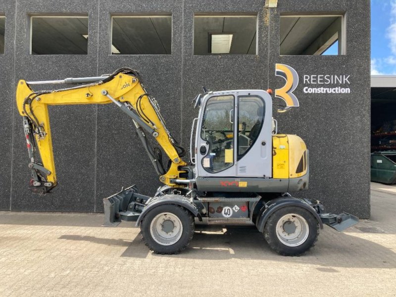 Bagger типа Neuson EW 100 Med Engcon rototilt, Gebrauchtmaschine в Ulfborg