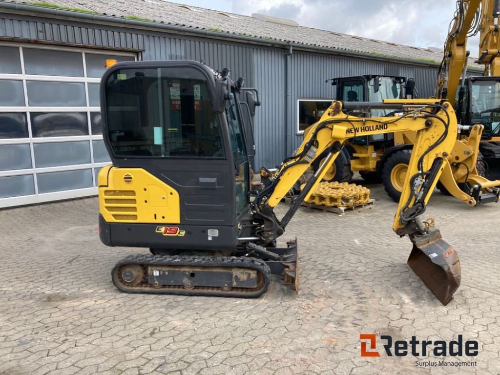 Bagger van het type New Holland E 19 c, Gebrauchtmaschine in Rødovre (Foto 4)