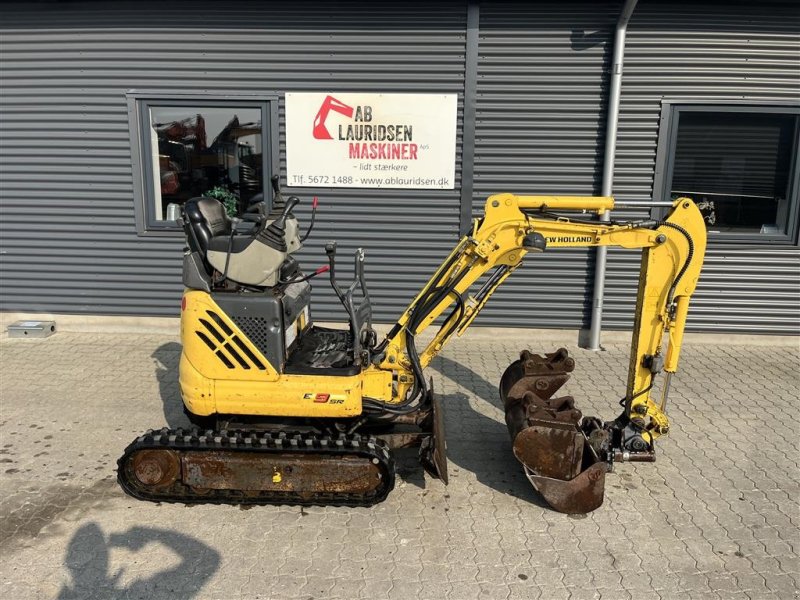 Bagger a típus New Holland E09 SR med tiltman og 3 skovle., Gebrauchtmaschine ekkor: Rønnede (Kép 1)