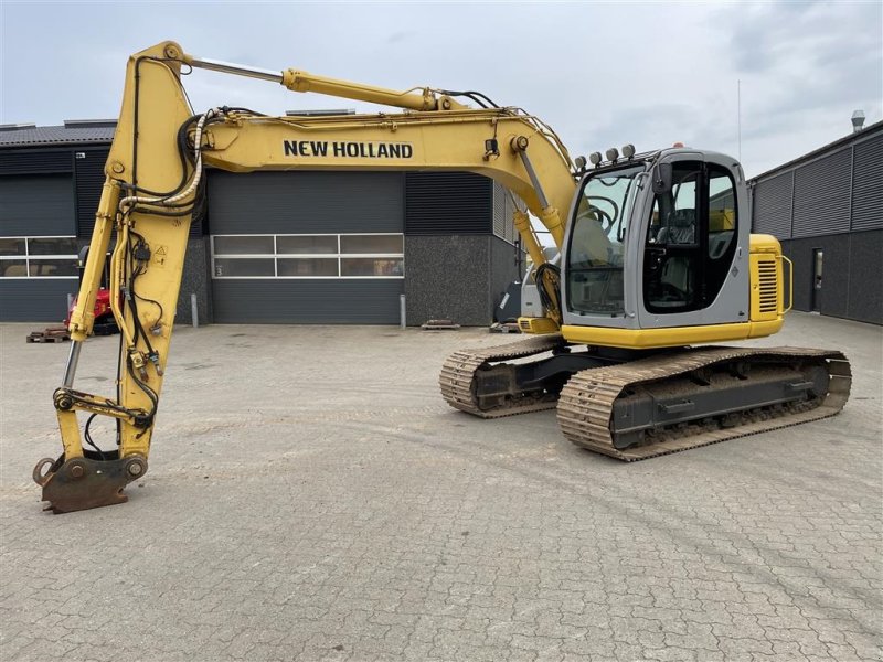 Bagger Türe ait New Holland E135B SR, Gebrauchtmaschine içinde Roslev