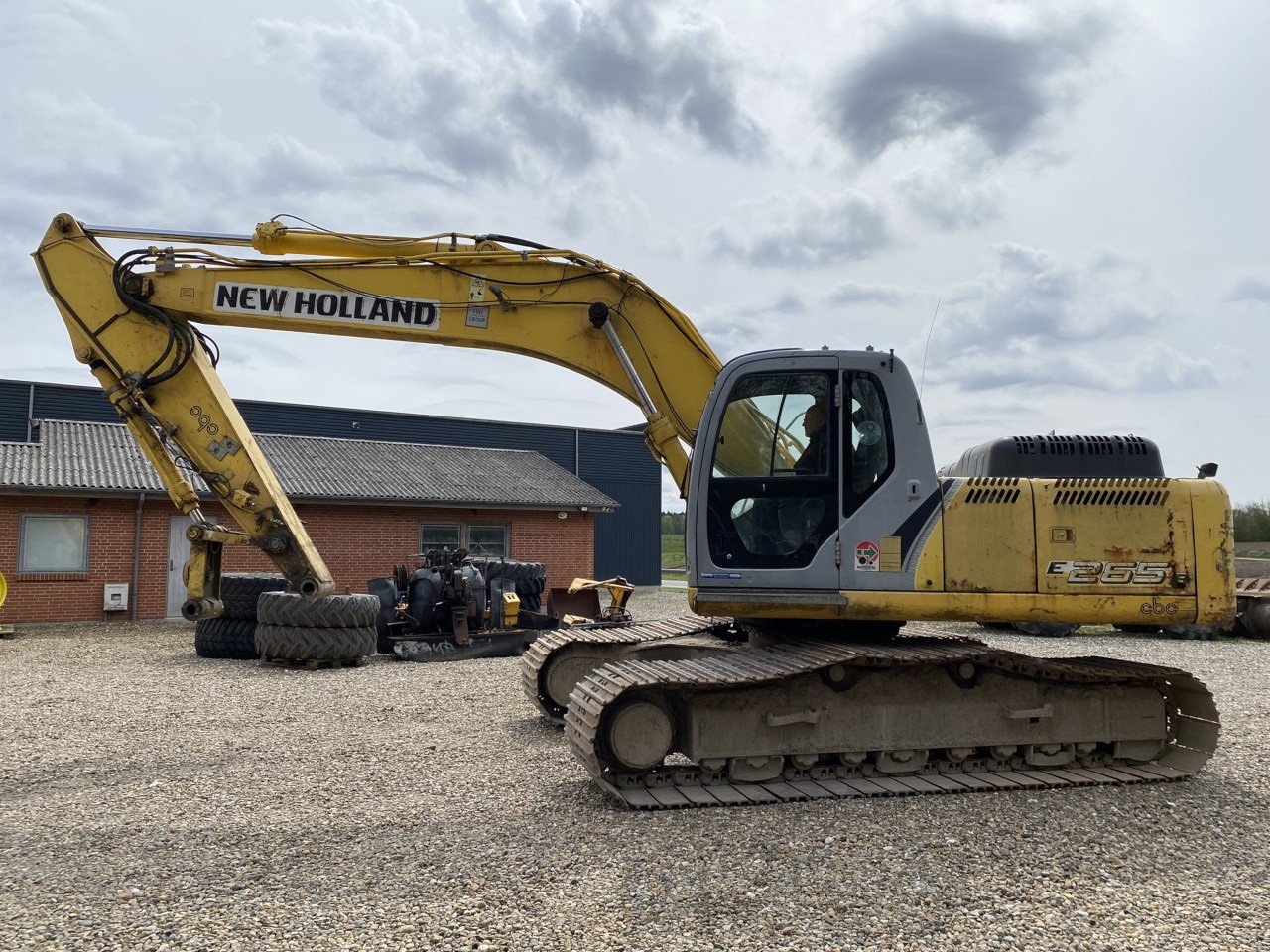 Bagger van het type New Holland E265 B, Gebrauchtmaschine in Viborg (Foto 3)