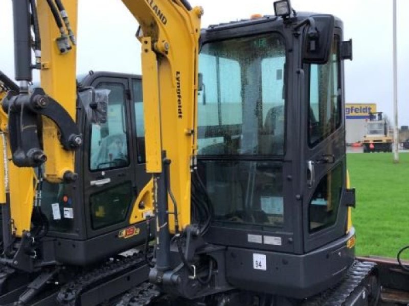 Bagger del tipo New Holland E26C CAB AG, Gebrauchtmaschine en Hadsten (Imagen 1)