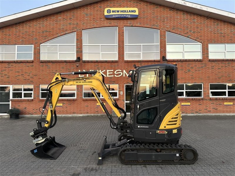 Bagger des Typs New Holland E26C Incl. CompactTilt CTR3 rotortilt + skovlpakke, Gebrauchtmaschine in Gjerlev J.