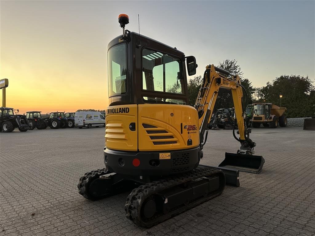 Bagger van het type New Holland E26C Incl. CompactTilt CTR3 rotortilt + skovlpakke, Gebrauchtmaschine in Gjerlev J. (Foto 5)