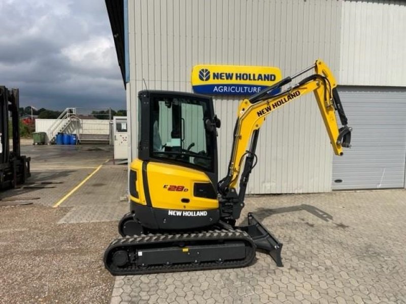 Bagger Türe ait New Holland E28D CAB, Gebrauchtmaschine içinde Rødding (resim 2)