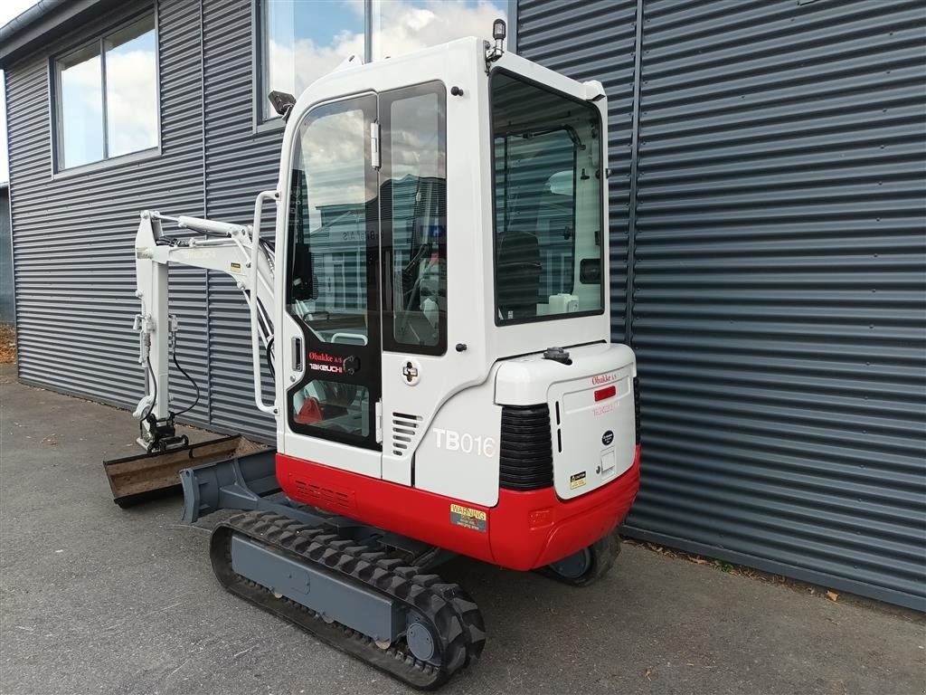 Bagger tip Takeuchi TB 016, Gebrauchtmaschine in Fårevejle (Poză 5)