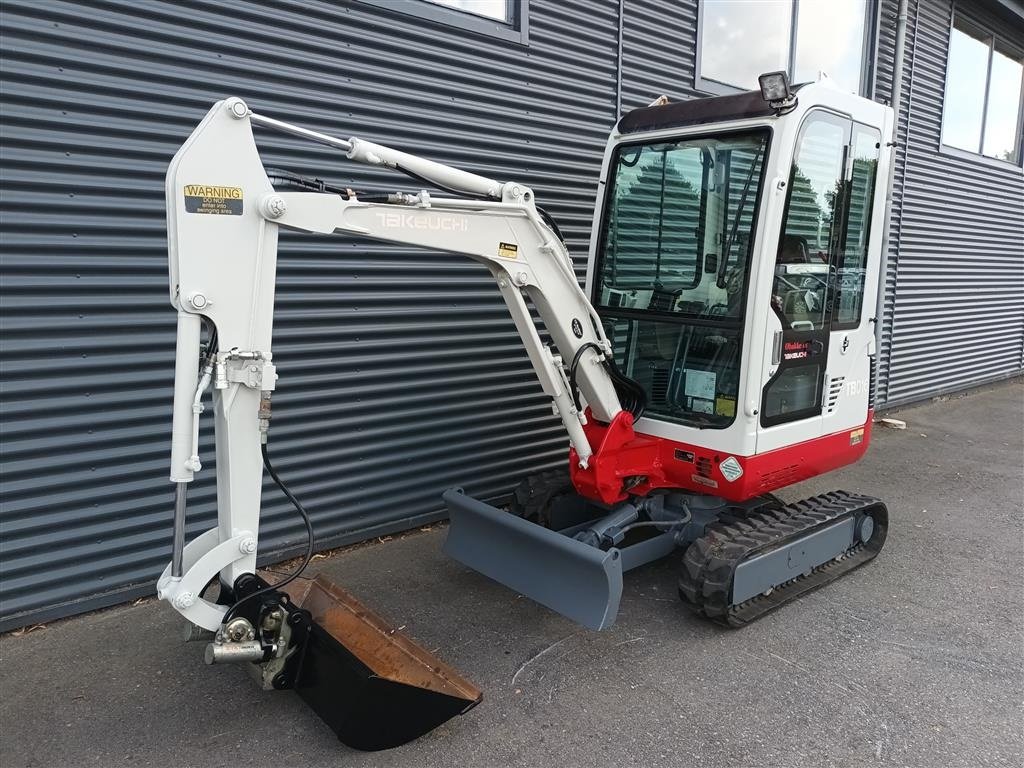 Bagger tip Takeuchi TB 016, Gebrauchtmaschine in Fårevejle (Poză 4)